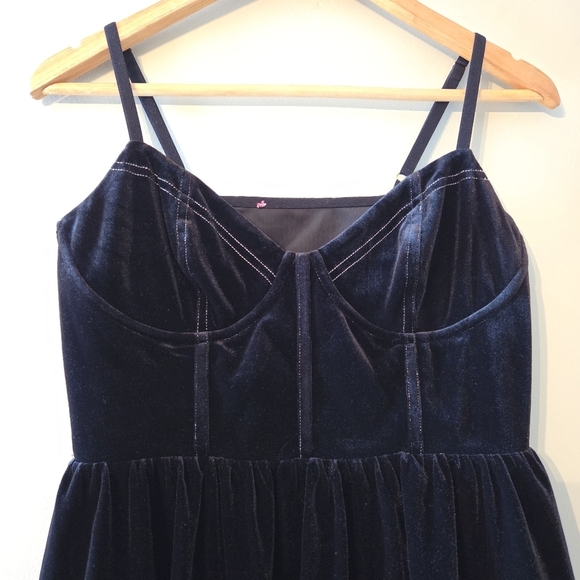 Betsey Johnson Vintage Velvet Corset Cocktail Feminine Party Dress Size Small - Picture 3 of 9